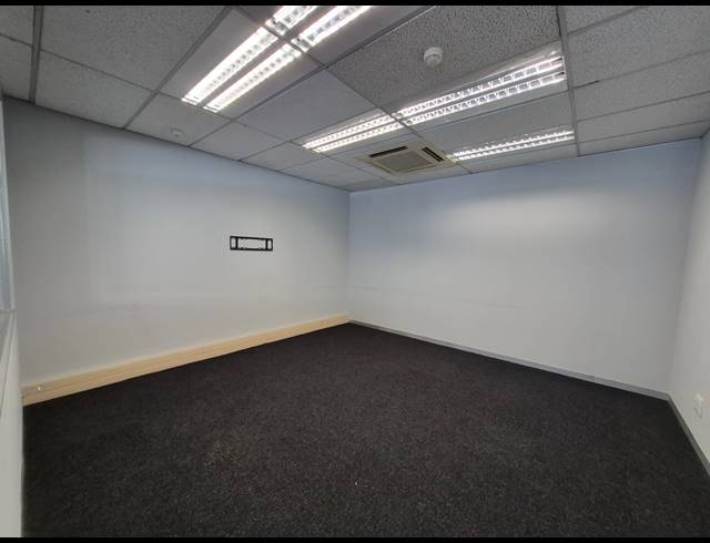 323M² OFFICE TO LET IN SANDTON CENTRAL